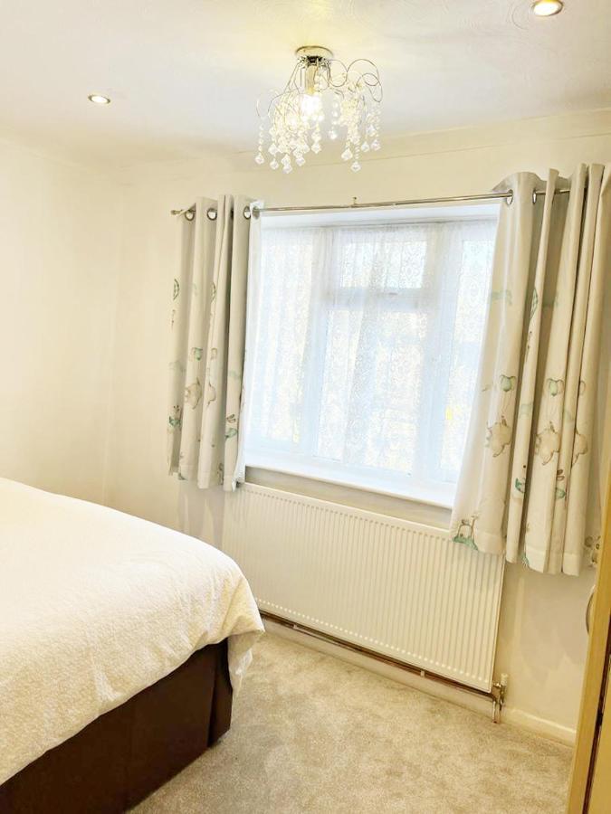 Blessings Of Peace Home Away From Home Cardiff Buitenkant foto